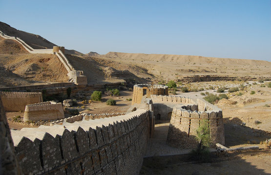 Great Wall of Sindh !!!!   Rani Kot Fort.