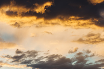 Obraz premium Red, orange, fiery sky. Sunset. Sunrise. Art.