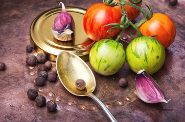 domestic pickle tomato