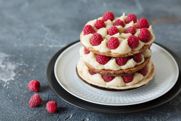 Millefeuille with vanilla cream and raspberry
