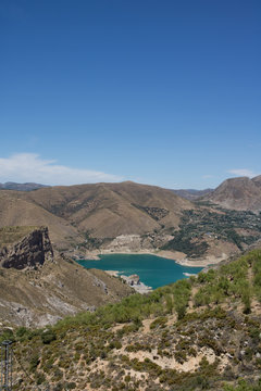 Vulkansee in der Sierra Nevada