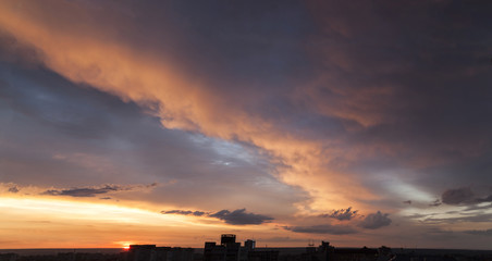 Желтые облака