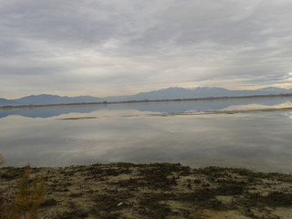 Réflection étang et nuages