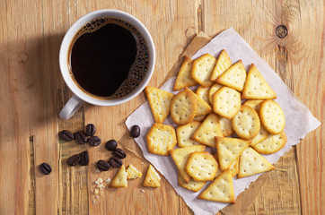 Coffee and crackers