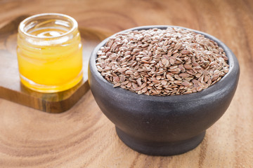 Seeds and linseed oil - Linum usitatissimum