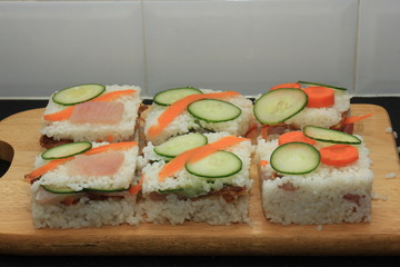 Japanese pressed sushi, Oshizushi