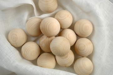 ヒノキ玉./.ヒノキの香りを楽しむ入浴グッズです