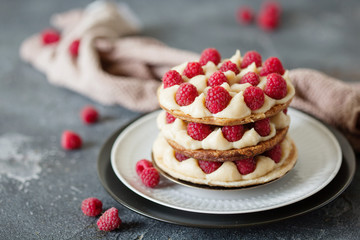 Millefeuille with vanilla cream and raspberry
