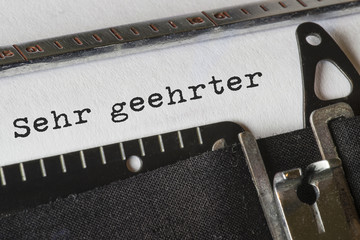 Sehr geehrter, Text Schreibmaschine