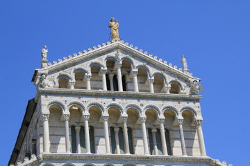 fa&ccedil;ade en marbre