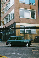 Fototapeta na wymiar Mini Cooper in London