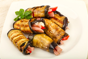 Stuffed eggplant with ham