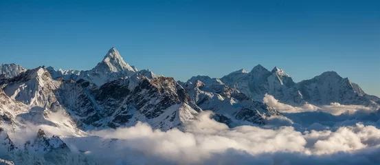 Glasschilderij Mount Everest Geweldige panoramische landschappen van de Himalaya in de Khumbu-vallei in Nepal