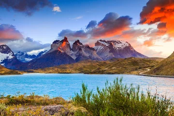 Foto op Plexiglas Cuernos del Paine Torres Del Paine, Chile.
