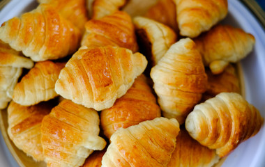mini croissant - 165308576