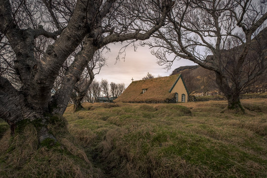 Kirche in Hof, Island