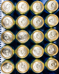 Aluminum drink cans, top view image