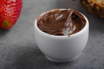 Nutella spread with wholegrain bread