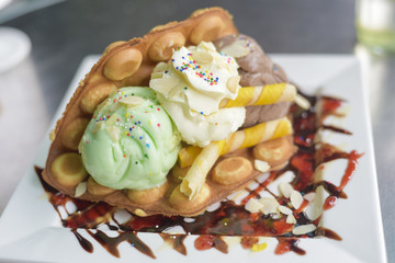 ice cream waffle bowl