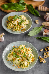 Stuffed Tortellini garlic and spinach