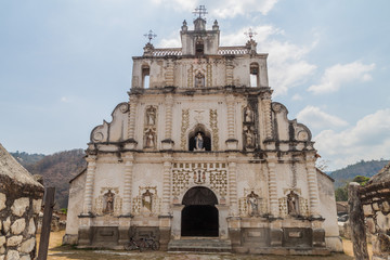Fototapeta na wymiar Old colonial church in San Manuel de Colohete village, Honduras