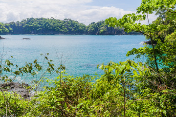 Fototapeta na wymiar Ocean coast in National Park Manuel Antonio, Costa Rica
