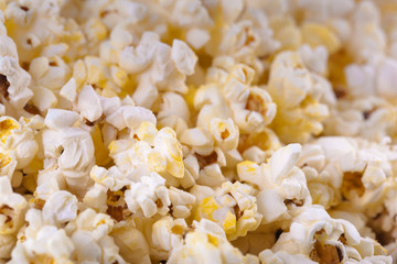 Salty popcorn heap