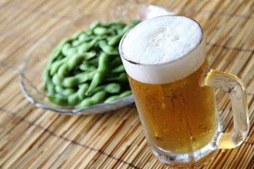 ビールと枝豆　Beer and Edamame