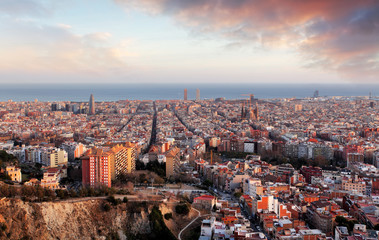 Fototapeta na wymiar Barcelona panorama at sunset