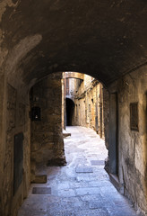 Obraz premium Alley of the city of volterra in italy