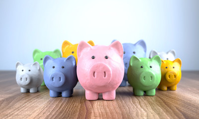 bunte Sparschweine aus Knetmasse