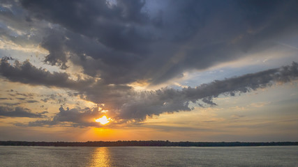 Obraz premium beautiful sunrise over the river Volga