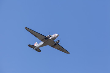 dc-3