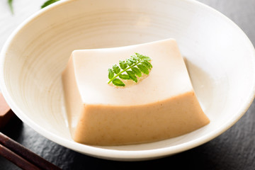 胡麻豆腐