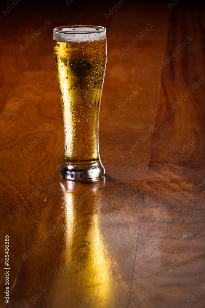 Sticker golden ale in a pint