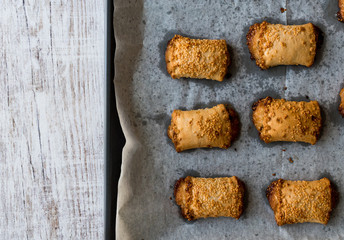 Pastries with Tahini and Sesame / Tahinli Corek