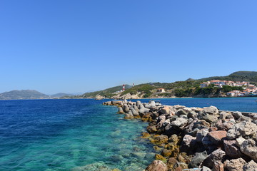 Fischereiihafen in Kokkari auf Insel Samos in der Ostägäis - Griechenland 