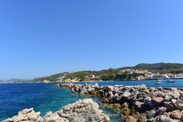 Fischereiihafen in Kokkari auf Insel Samos in der Ostägäis - Griechenland 