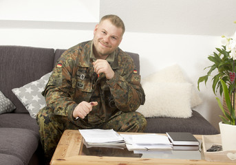 Soldat zu Hause