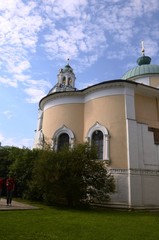 Fototapeta na wymiar Iaroslav : Monastère de la Transfiguration (Russie)