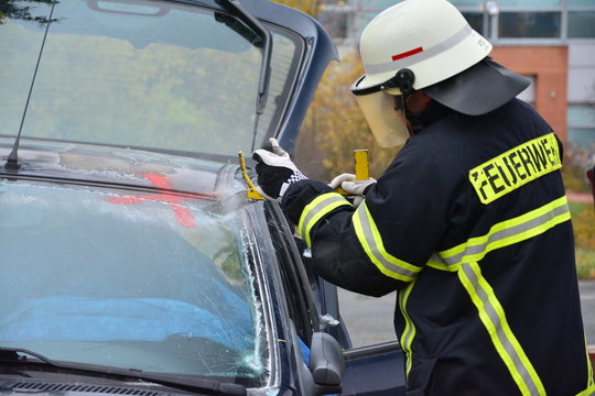 Autounfall Rettungseinsatz