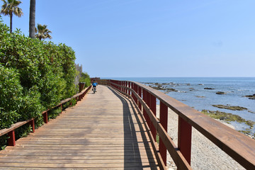 Obraz premium Road near the beach