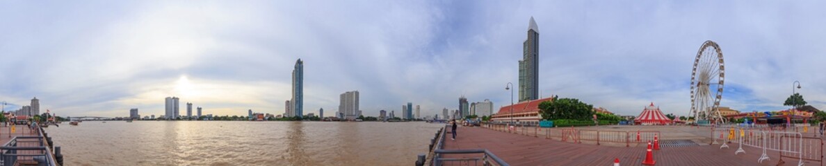 Obraz premium 360 panorama of Yodpiman riverwalk shopping mall