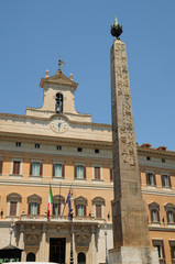Fototapeta na wymiar Roma, il Palazzo di Montecitorio