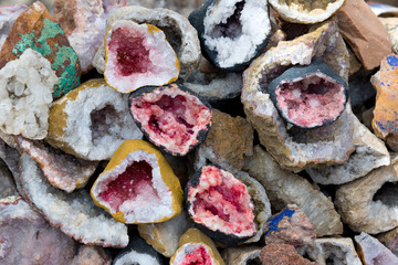 geodes at souvenir stall