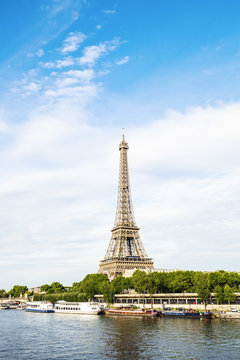 Eiffel tower and Seine river view