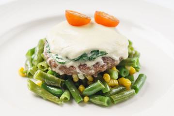cutlet with green beans