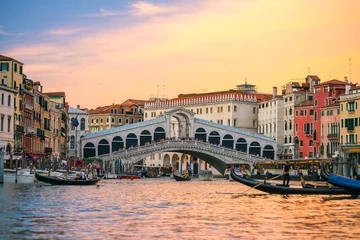 Foto auf Acrylglas Rialtobrücke Rialtobrücke in Venedig, Italien