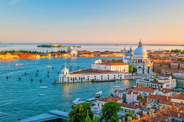 Fototapete Venedig Blick von oben auf die Altstadt von Vanice bei Sonnenuntergang