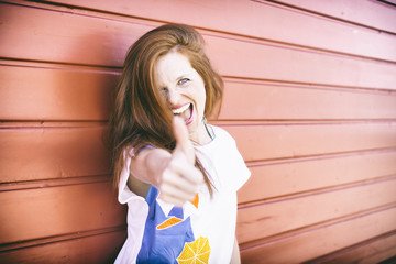 thump up girl 